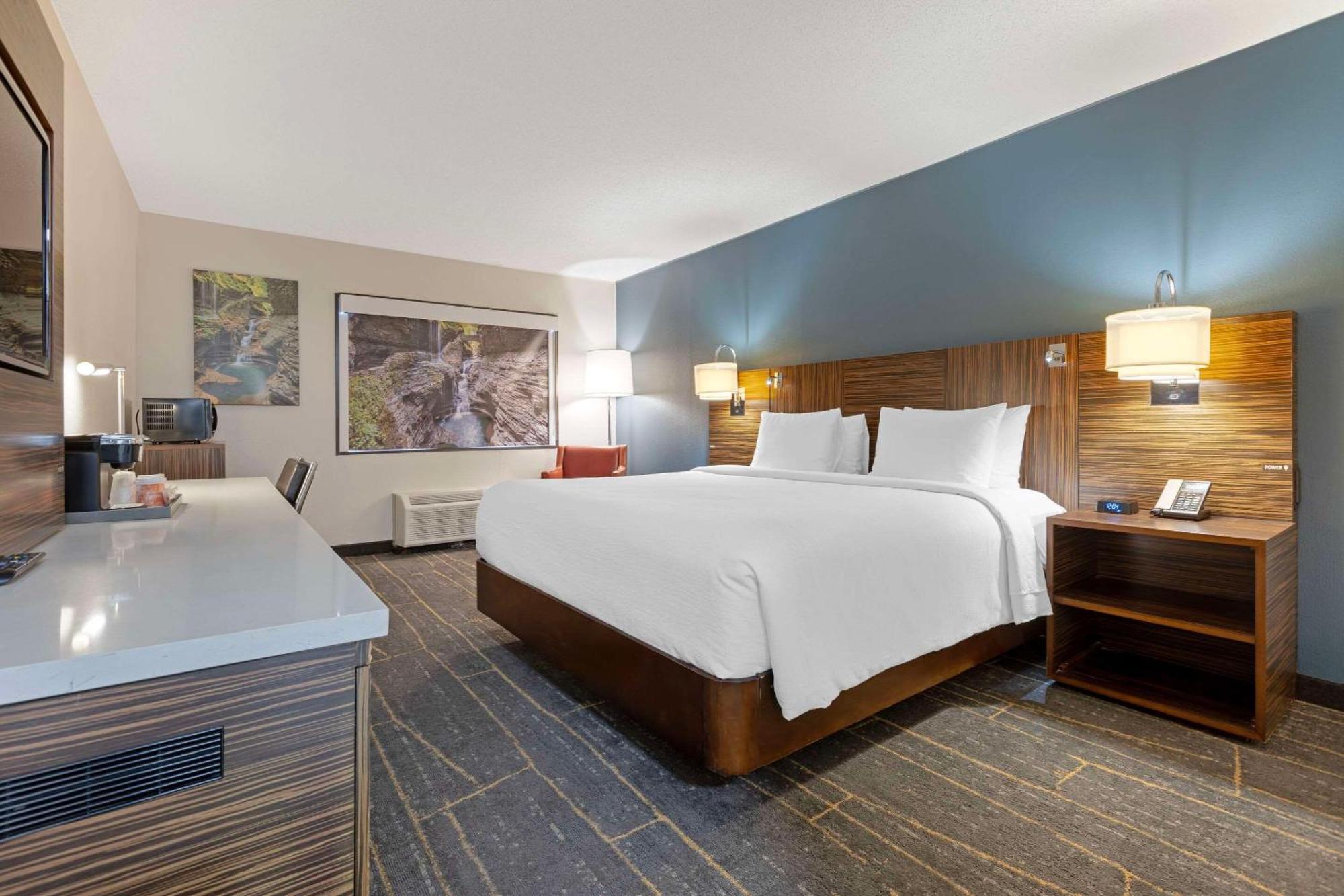 The Lux Hotel & Conference Center, Ascend Hotel Collection วอเตอร์ลู ภายนอก รูปภาพ